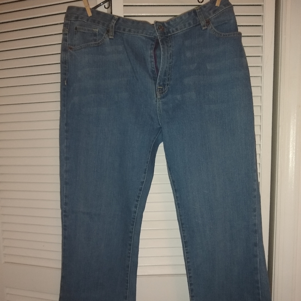Bitten Jeans